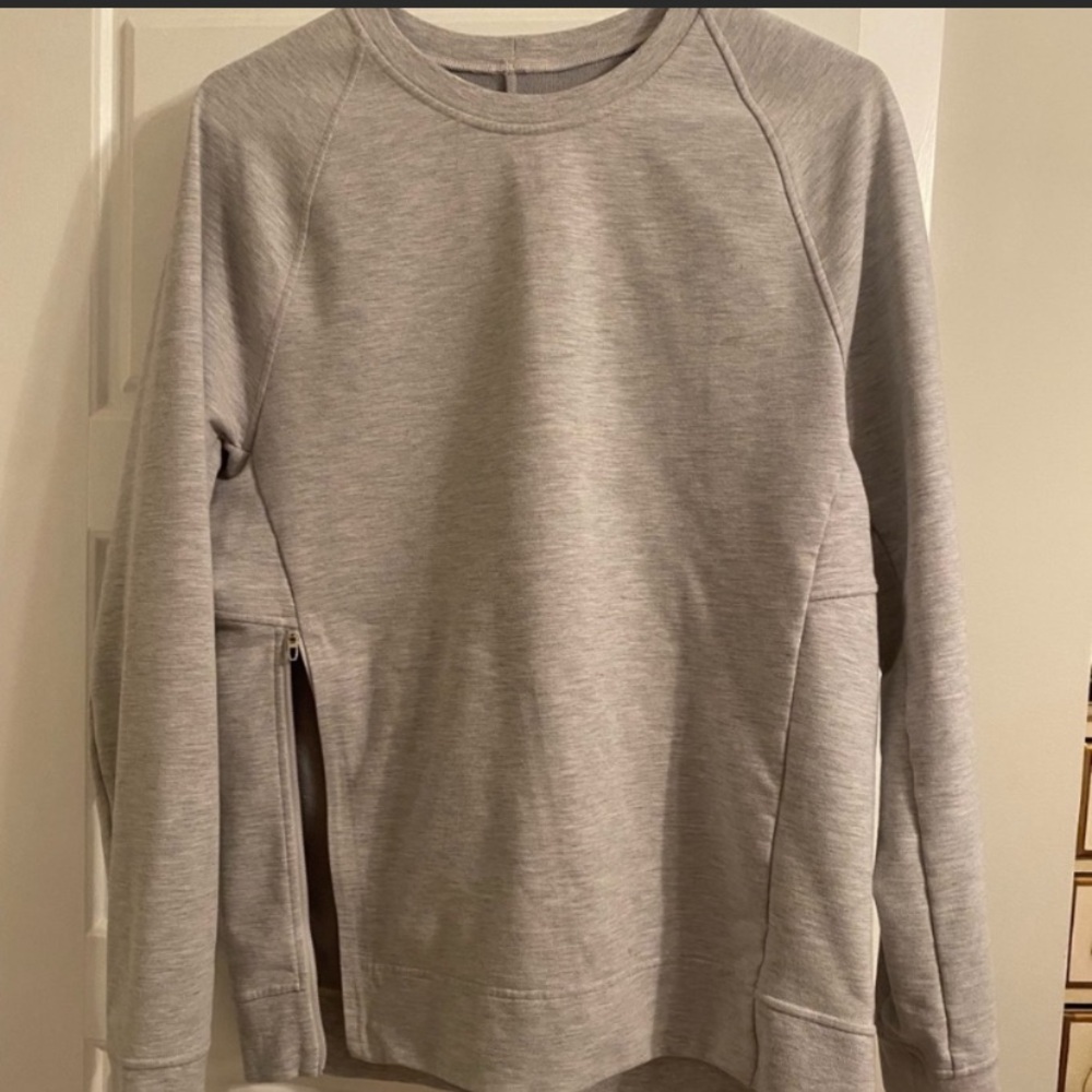 Lululemon sweatshirt